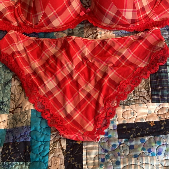 Adorable red plaid bra/panty set. By Adore Me. 38C / Lg. New no tags. - Picture 3 of 4